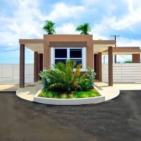 Villa Snooze At Oceanpointe Lucea Exterior foto